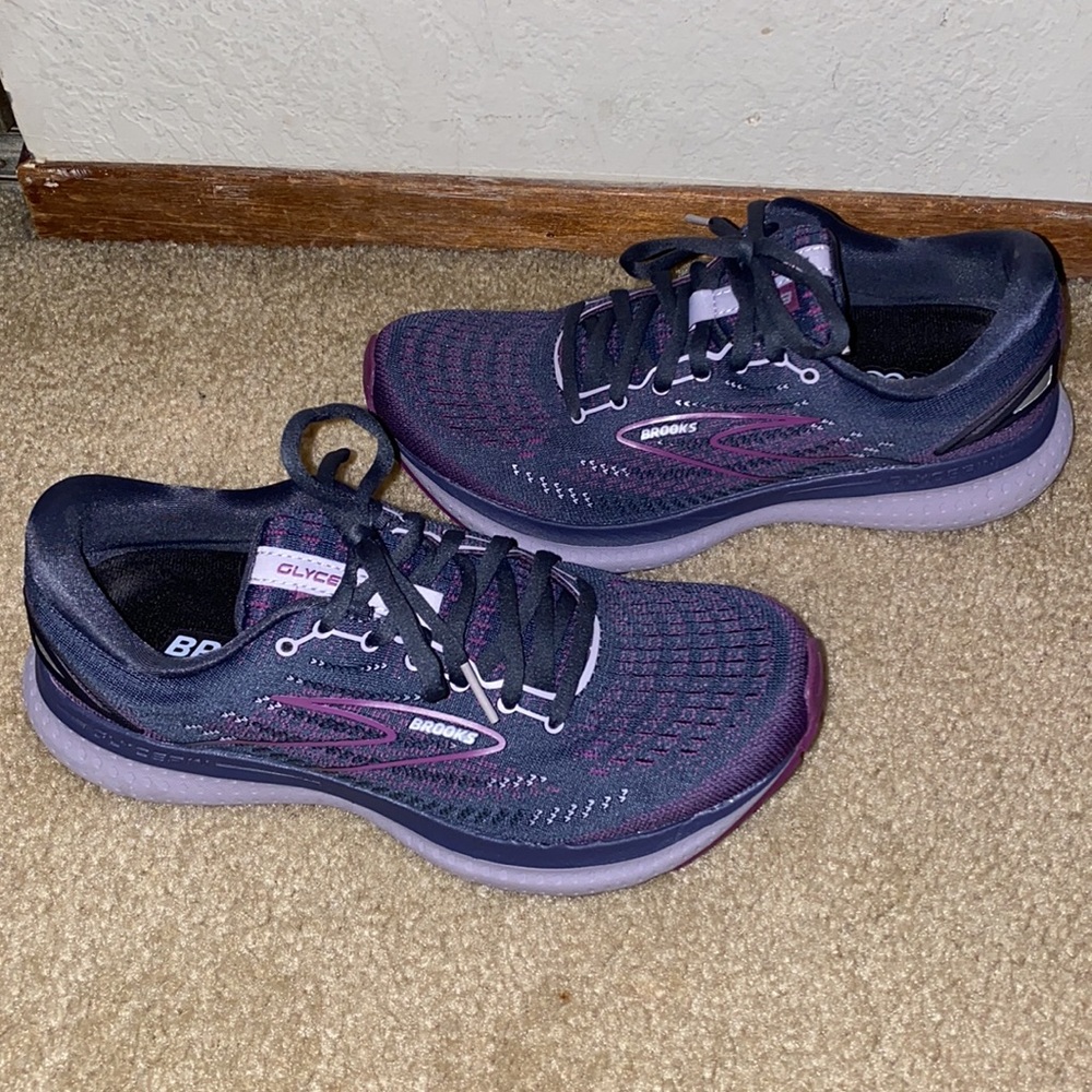 Brooks Glycerin 19 size 7.5 B